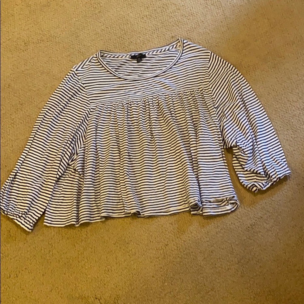 women’s j crew cropped long sleeve swing t shirt